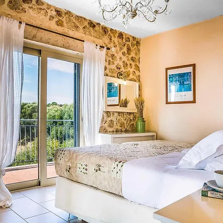 Villa Louloudia